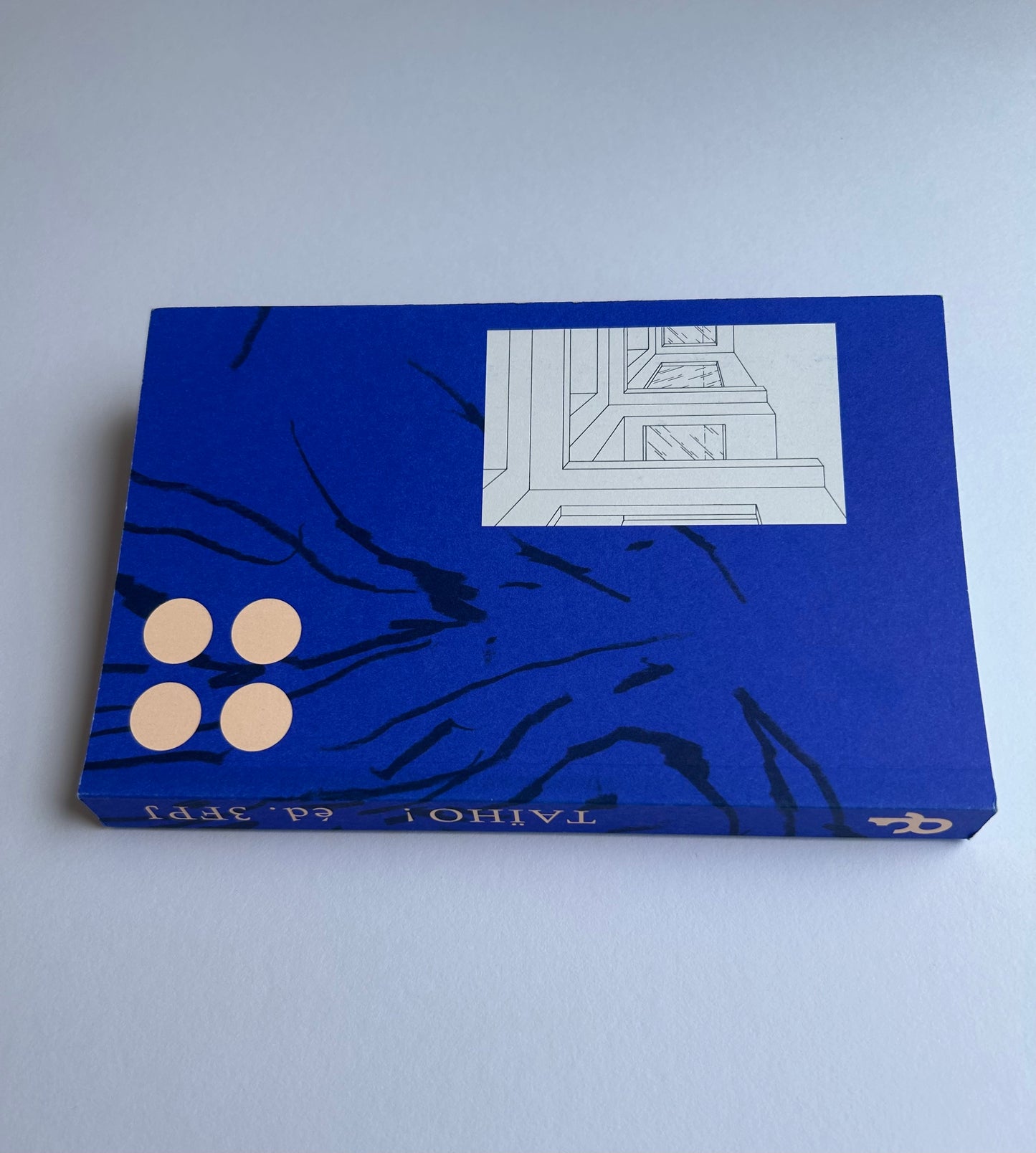 Taiho!  by Idir Davaine, Yann Kebbi, Baptiste Virot, Clément Vuillier Formatted by Lysianne Bollenbach, text by Jenna Kaes