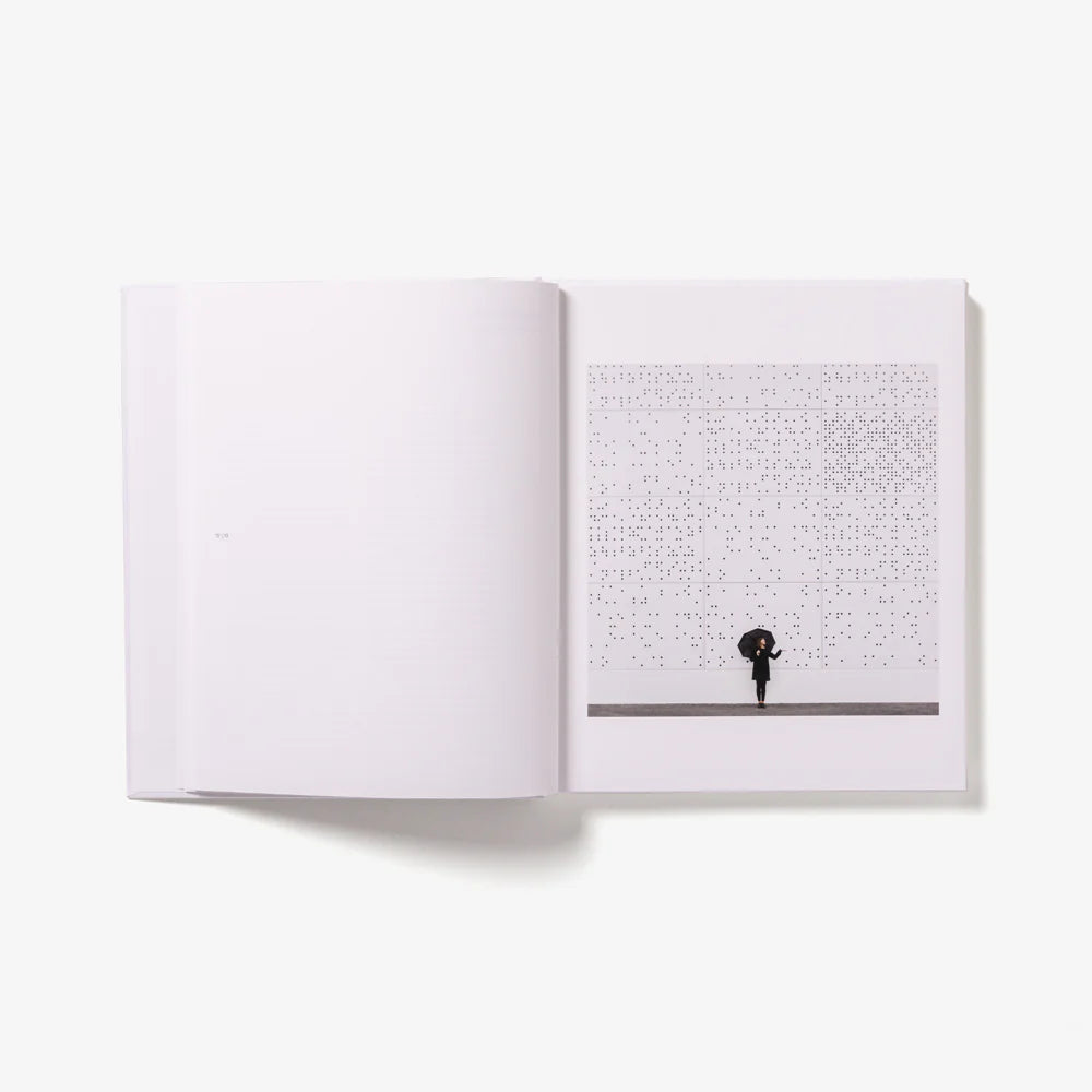 Happytecture  by Anna Devis and Daniel Rueda
