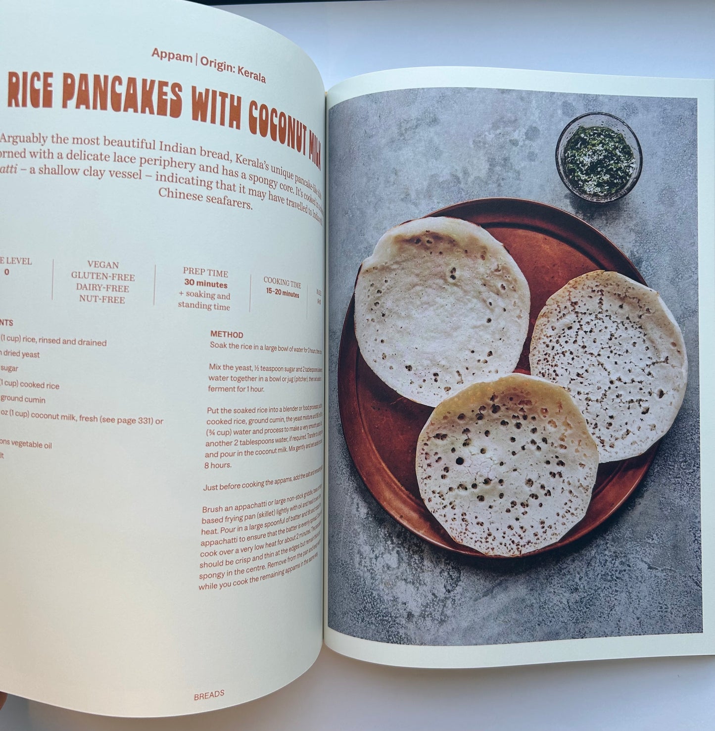 CLASSIC INDIAN RECIPES   by Pushpesh Pant