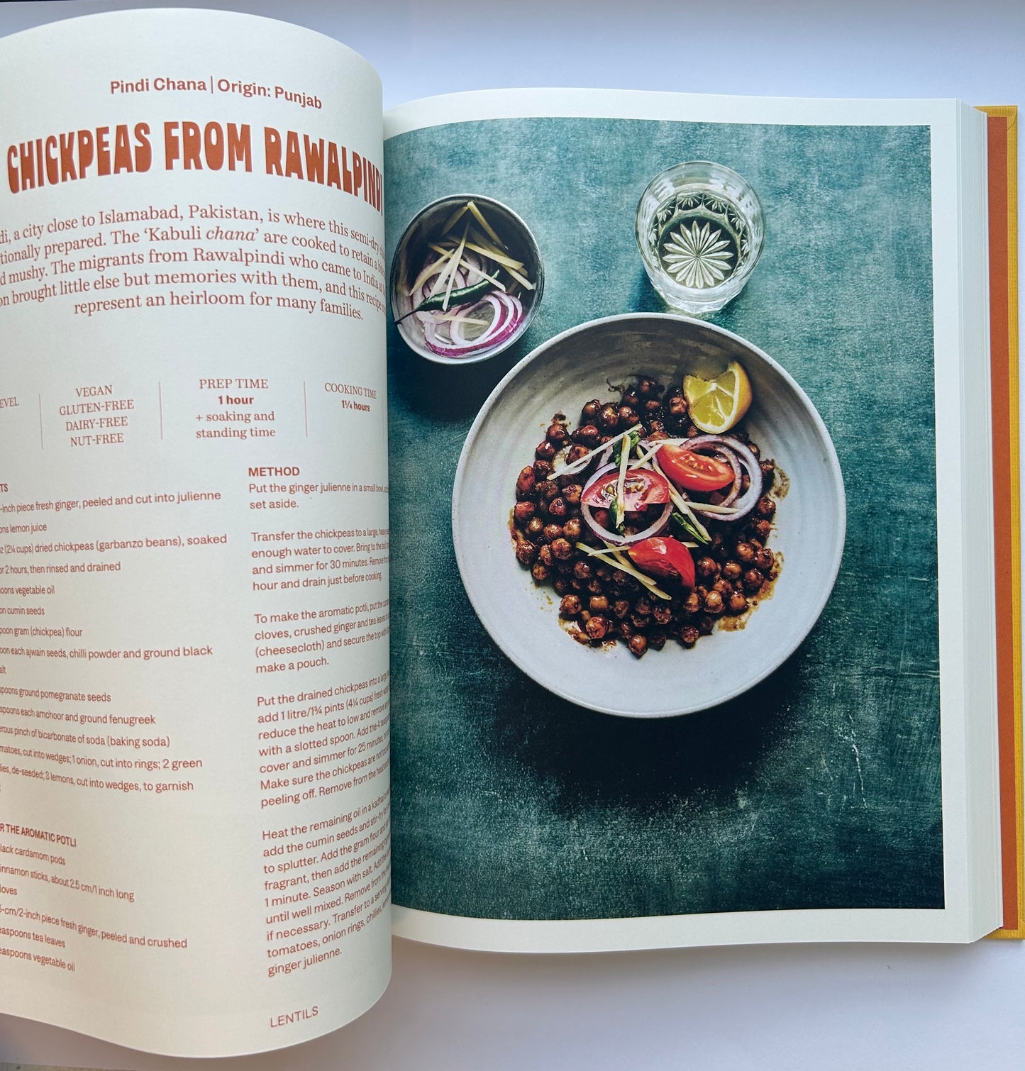 CLASSIC INDIAN RECIPES   by Pushpesh Pant